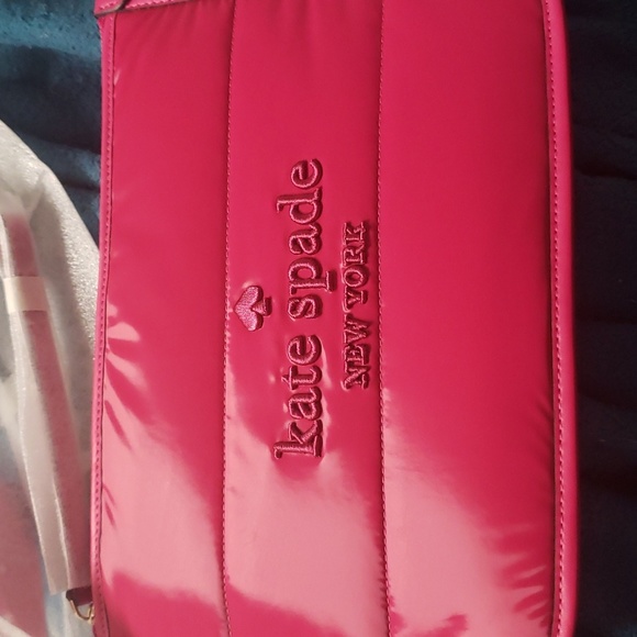 kate spade Handbags - NWT KATE SPADE THIS IS THE LOWEST I WILL GO I PAID 70 FOR IT